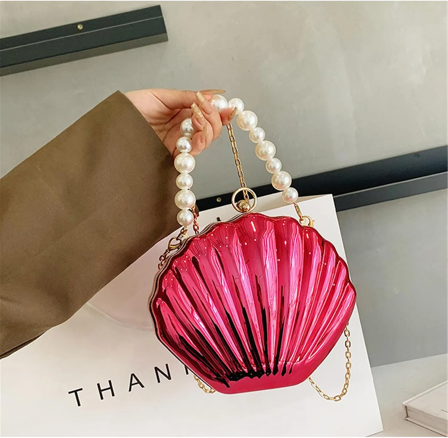2024 New Evening Bag for Girl Women Shell Bag Pearl Handle Crossbody Bag Party Wedding Clutches Handbag Chain Bag