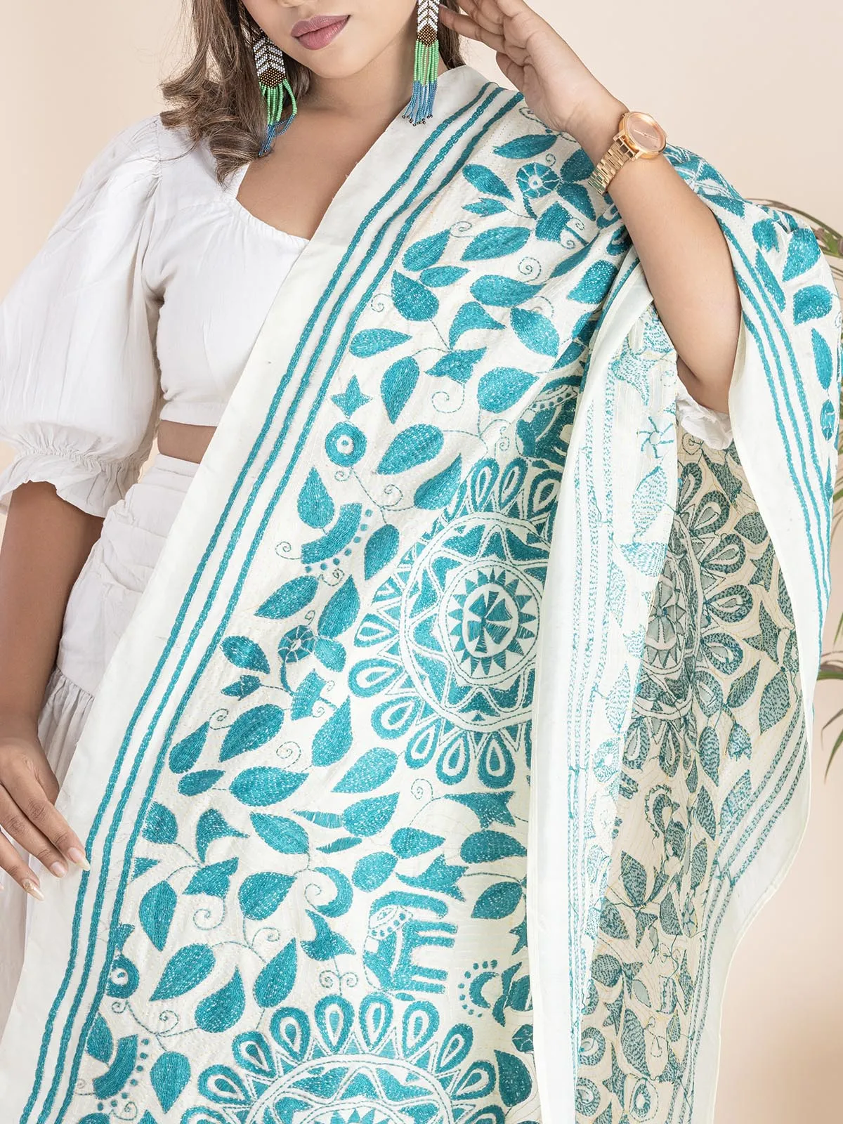 Katha Embroidery Floral Stole Green Offwhite
