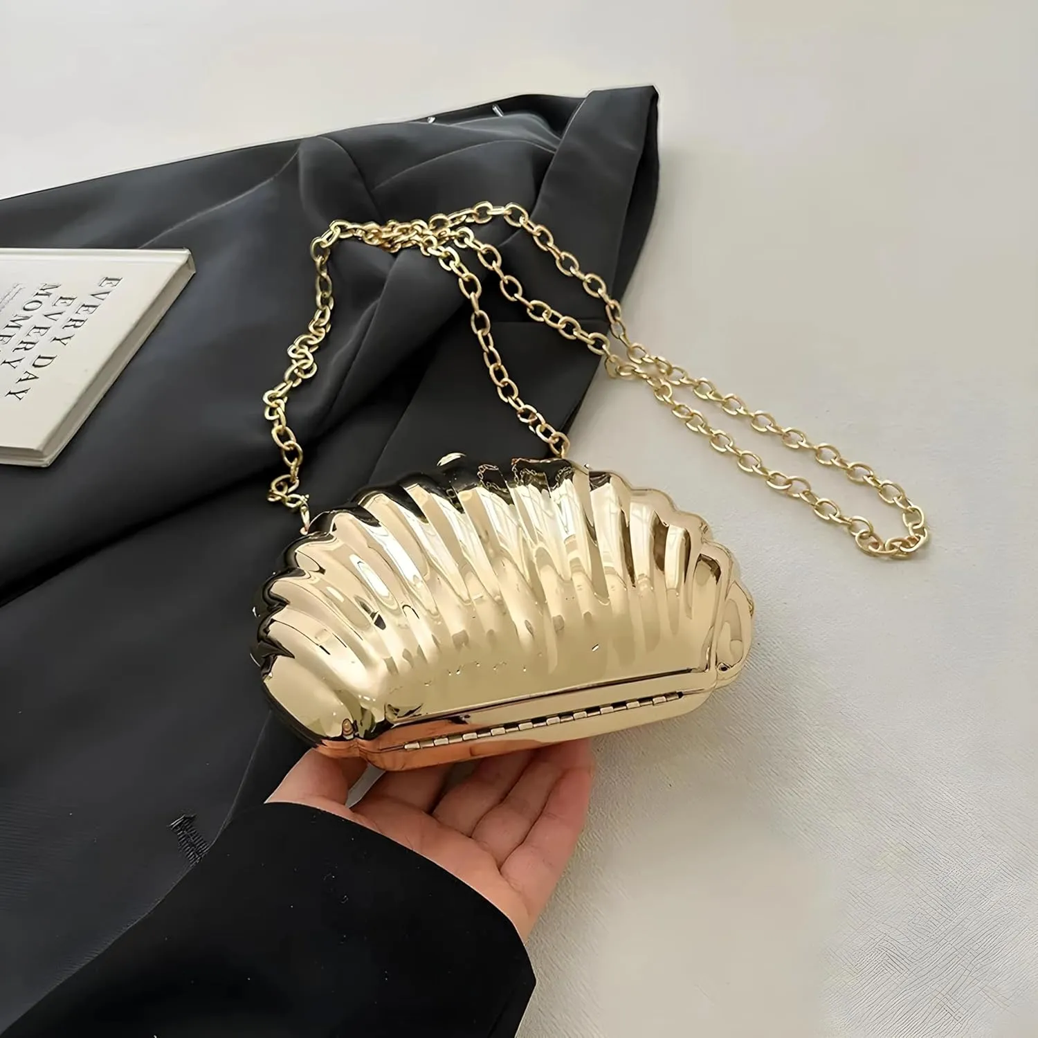 Shell purse Clutch bag VanThai Le - Bag Arclylic Women Evening Clutch Designer Handbag Purse In Shoulder with Removable Chain